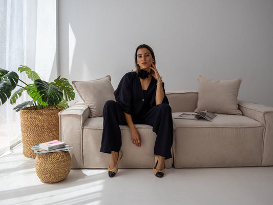 Whisper Set in Black