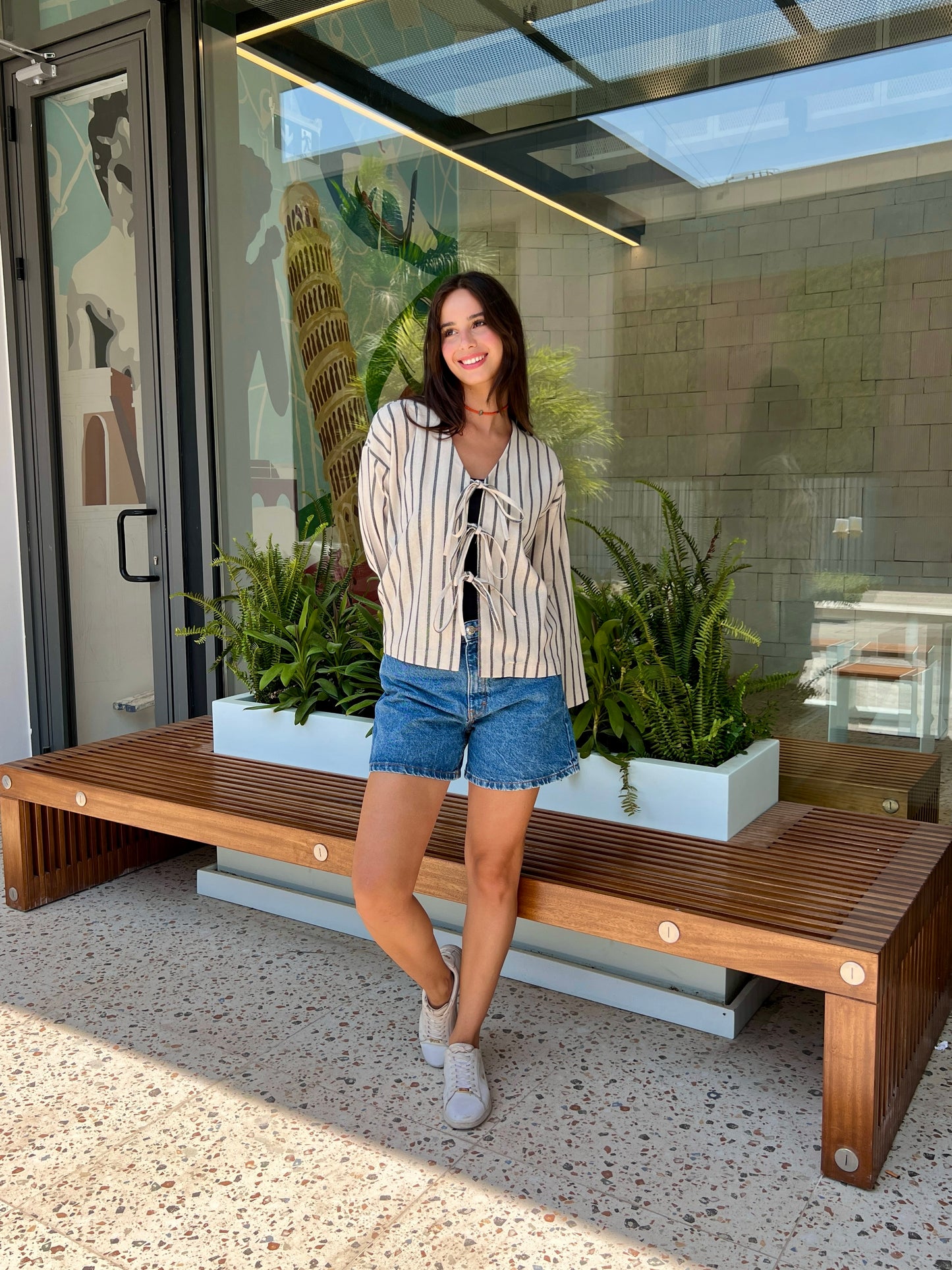 Knotty Shirt in Beige
