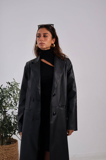 Rusted Calm Coat in Black