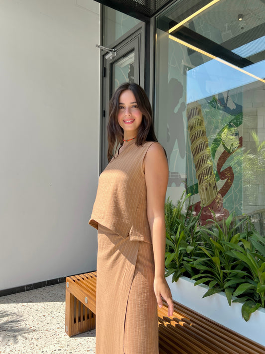 Wrap It Up Set in Camel Striped