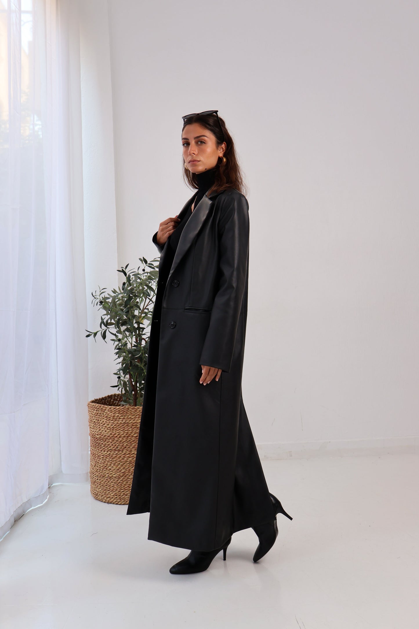 Rusted Calm Coat in Black