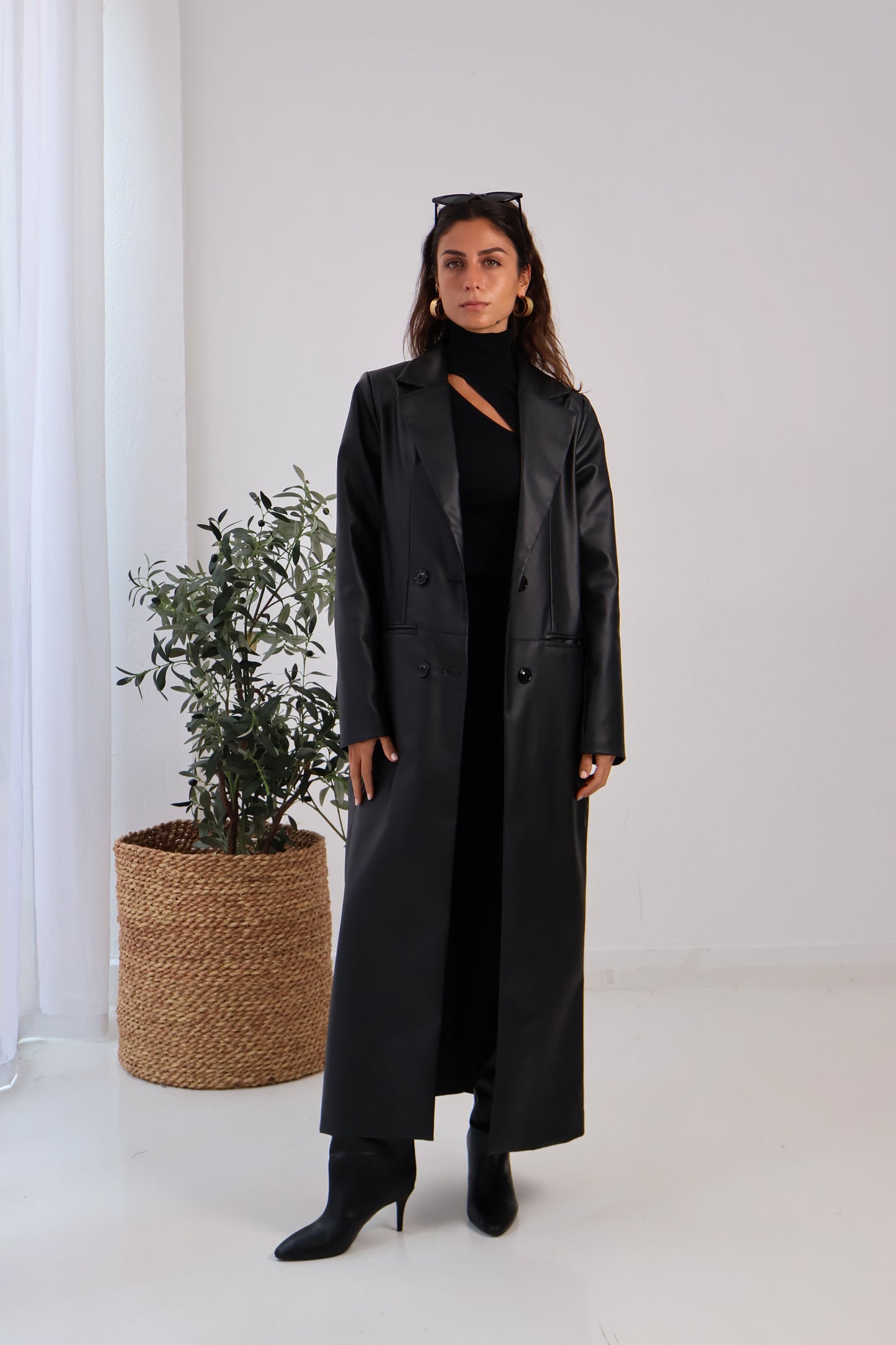 Rusted Calm Coat in Black